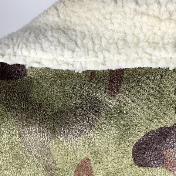 Womens Missguided Green/Taupe Camo Shearling Jacket/Coat, SZ: 6 - Picture 7 of 12